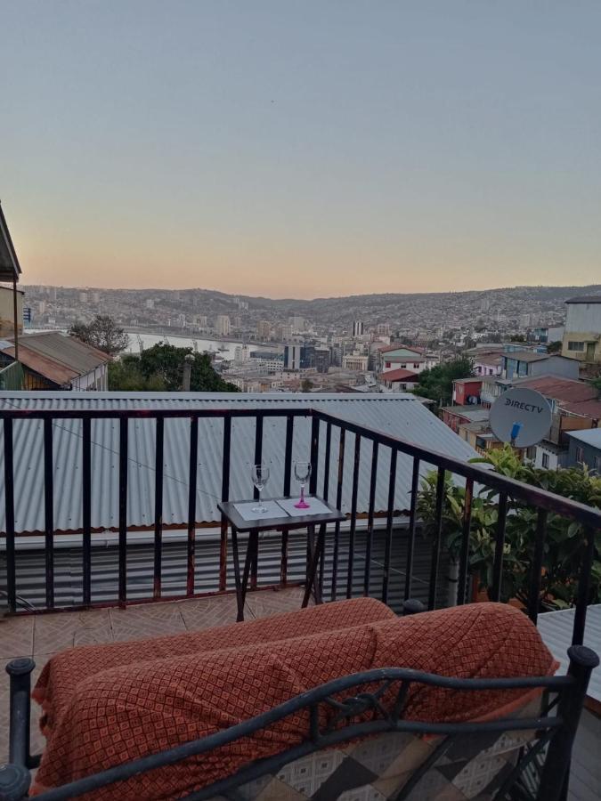 Historica Y Comoda Apartamento